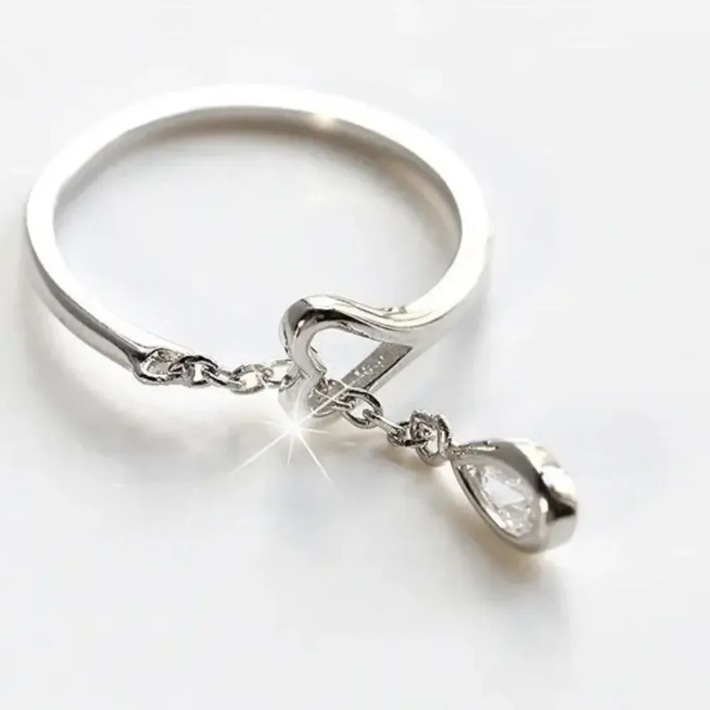 Retro water drop pinky/knuckle ring